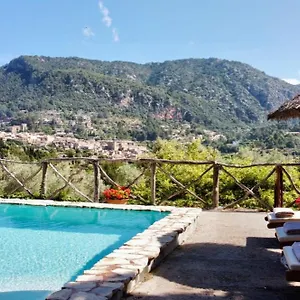 fabulous-rustic-villa-set-on-mountain-with-unique-views.balearic-islands.net/